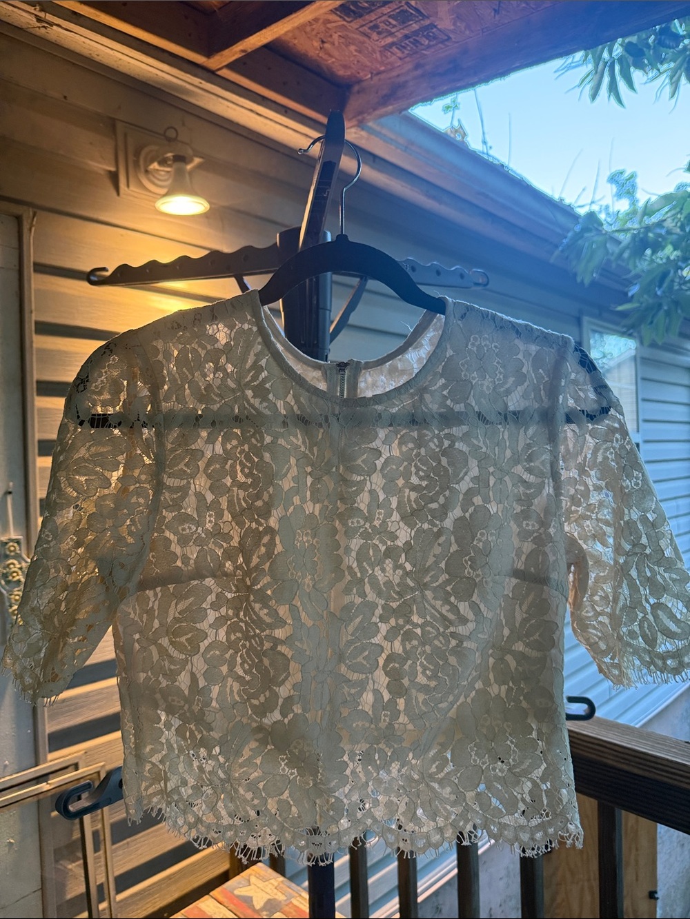 Ivory new Women’s Small Alonson Lace Cropped Top 18” long lined 18” bust